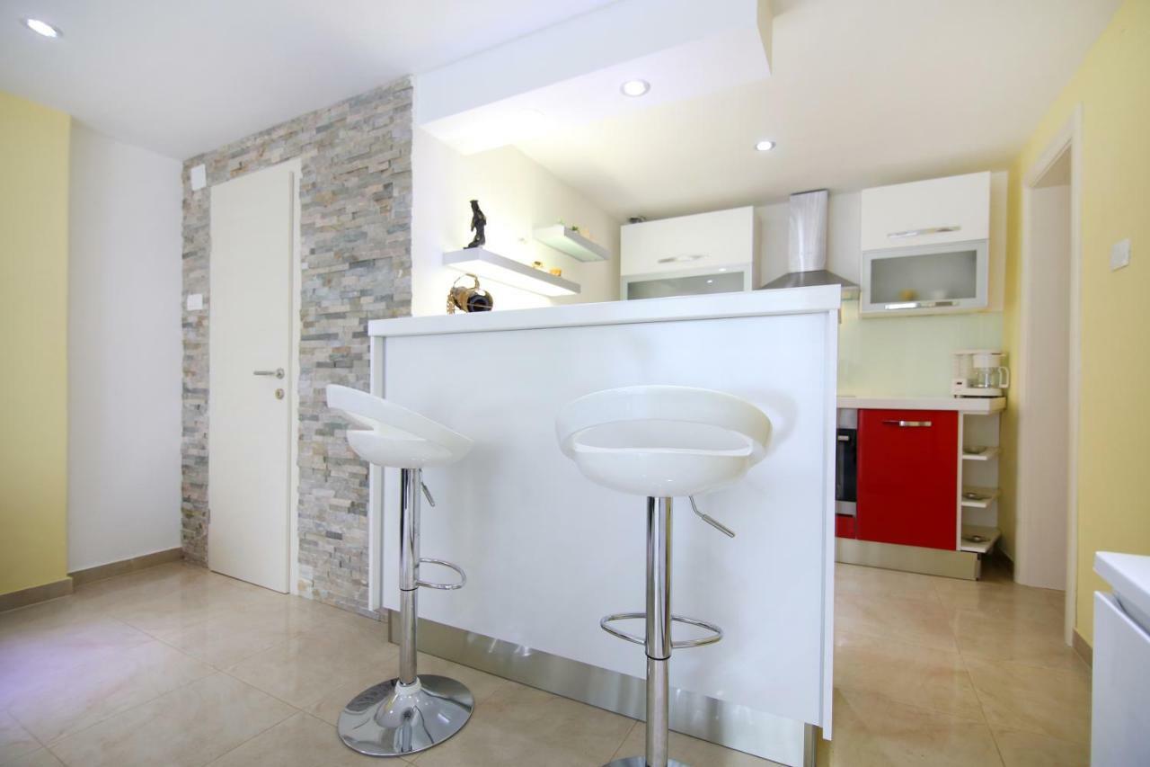 Villa Luxury House With Pool Traù Esterno foto
